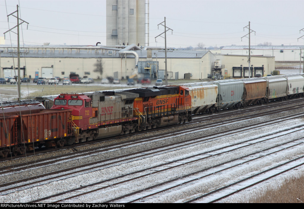 BNSF 6812 732